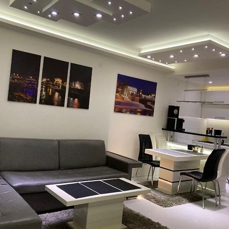Grey Apartment Nis Exterior foto