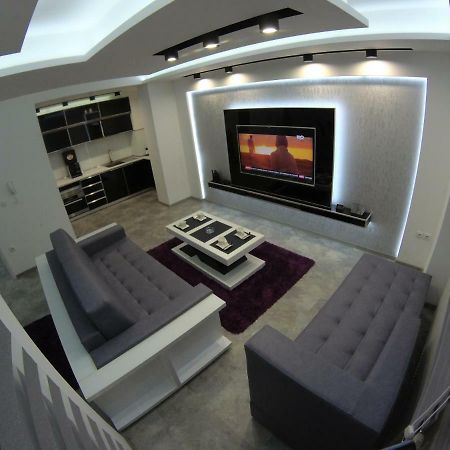 Grey Apartment Nis Exterior foto
