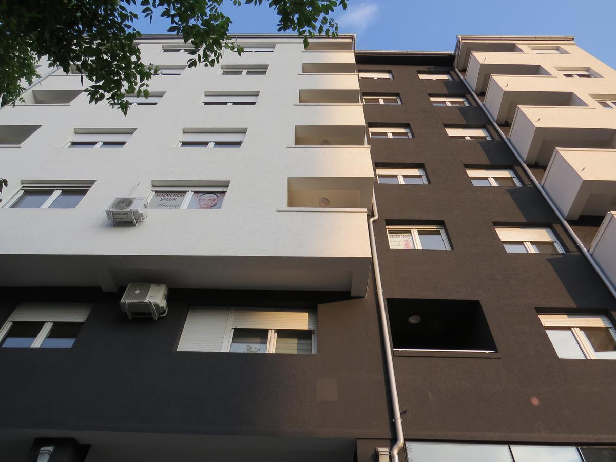 Grey Apartment Nis Exterior foto