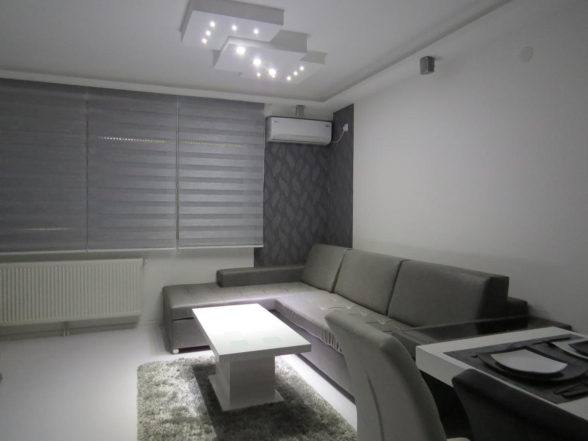 Grey Apartment Nis Exterior foto