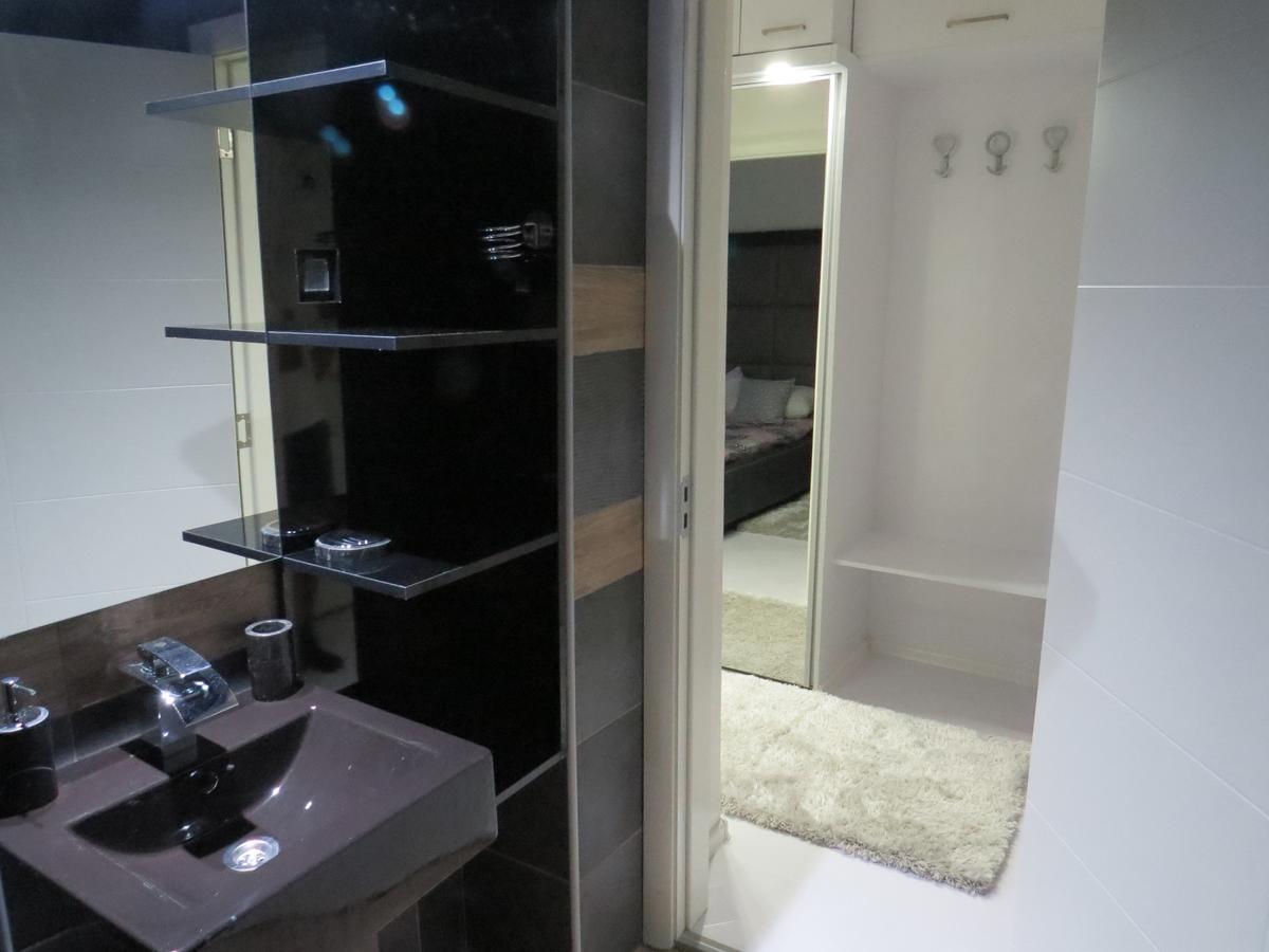 Grey Apartment Nis Exterior foto