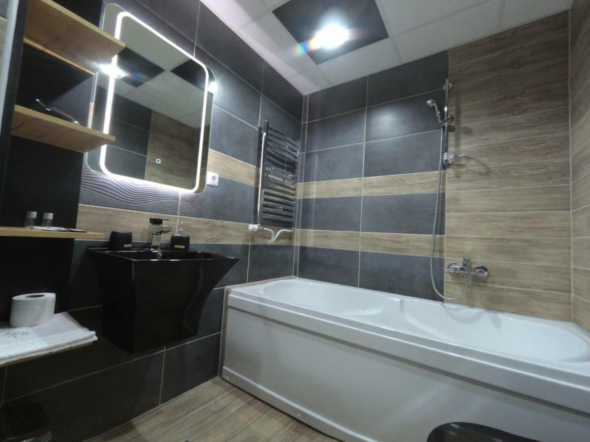 Grey Apartment Nis Exterior foto
