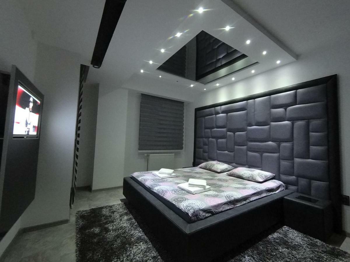Grey Apartment Nis Exterior foto