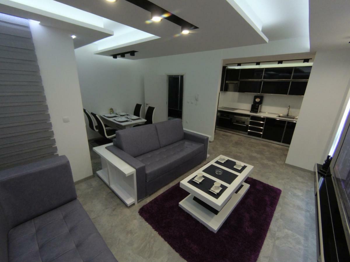 Grey Apartment Nis Exterior foto