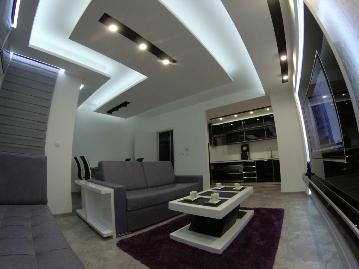 Grey Apartment Nis Exterior foto